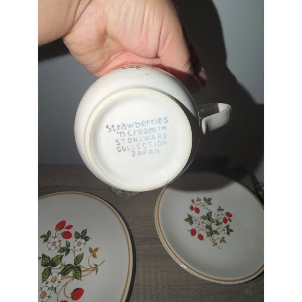 Vintage Strawberries n Cream Stoneware Japan 6 Piece Set Mugs Plates Cottagecore